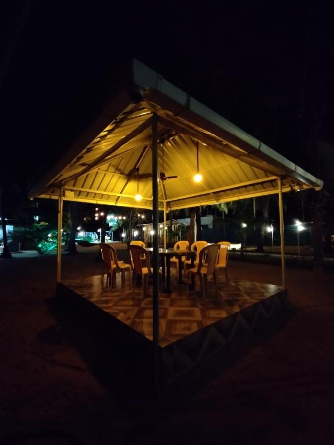 Hangout Kalyānpur Dış mekan fotoğraf